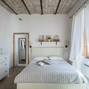 https://la-papessa-del-colosseo.it-romehotels.com